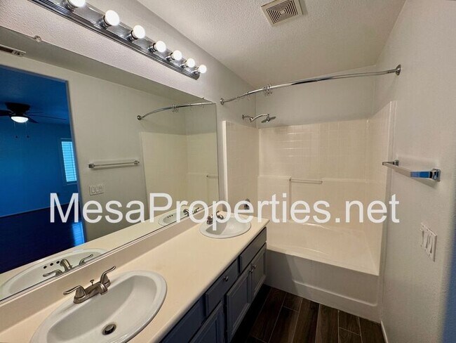 Building Photo - 1244 Tradition Ln