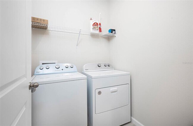 Building Photo - 16873 Castoro Dr