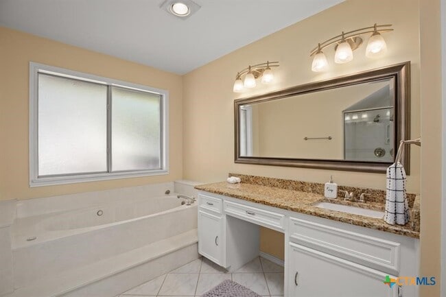 Building Photo - 6108 Cape Coral Dr