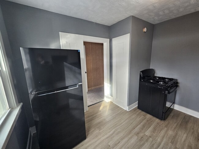 Building Photo - 1149 E 177th St