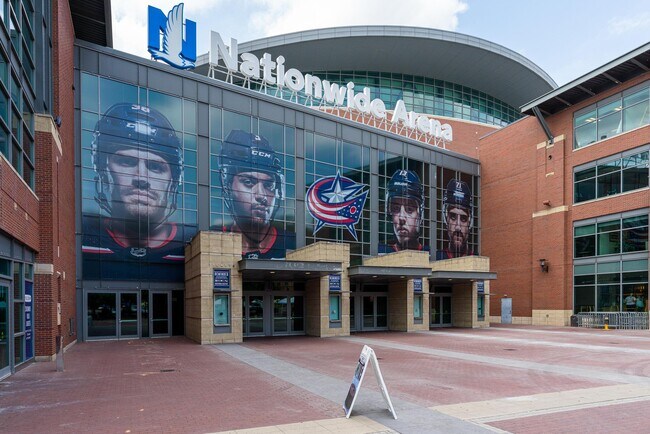 Building Photo - 225 N 4th St