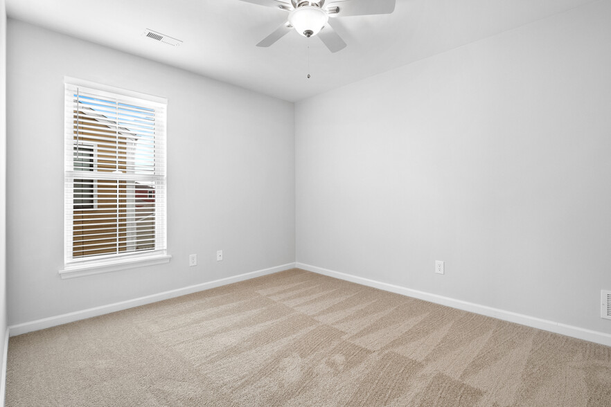 Building Photo - 3547 Wheelhouse St