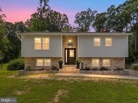 Building Photo - 1215 Holmewood Dr