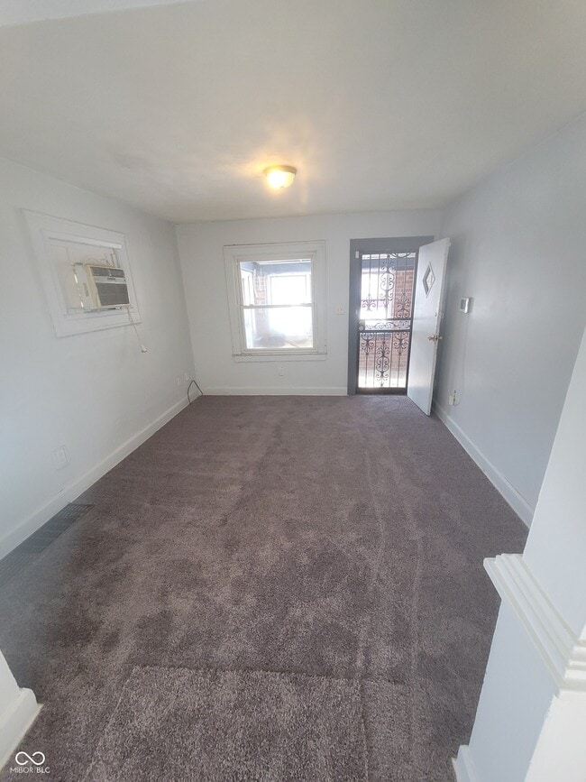 Building Photo - 2949 Adams St