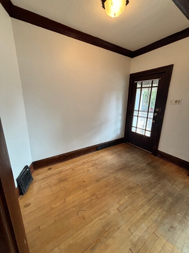 Building Photo - 3131 N Fratney St