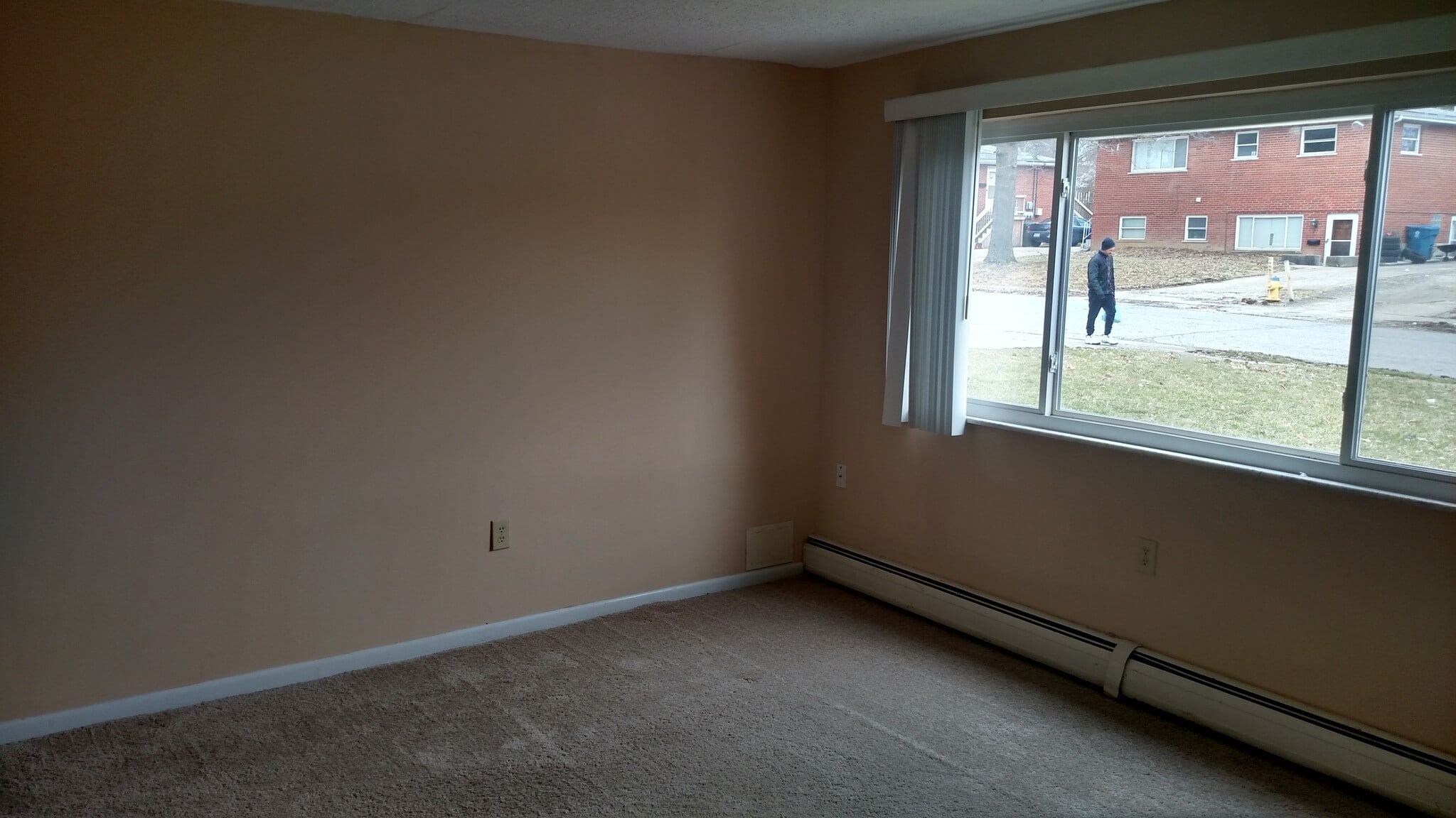 Great Room - 512 Greenfield Ln