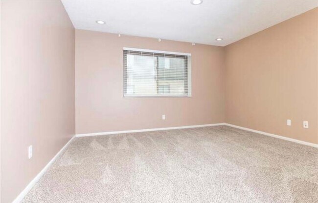 Building Photo - 4355 Maryland Ave