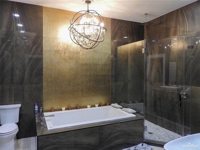 Building Photo - 27 Encantado Cir