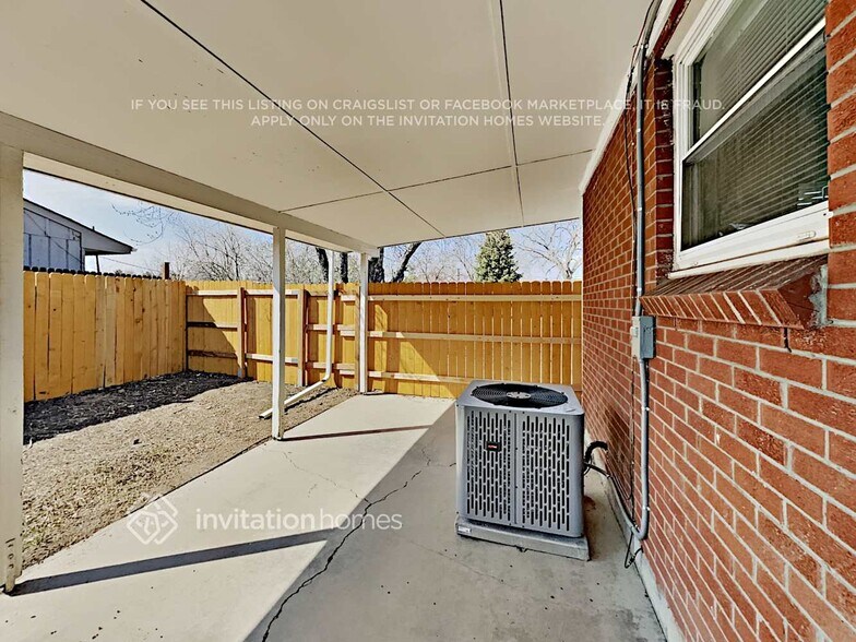 Building Photo - 1640 E 86th Pl