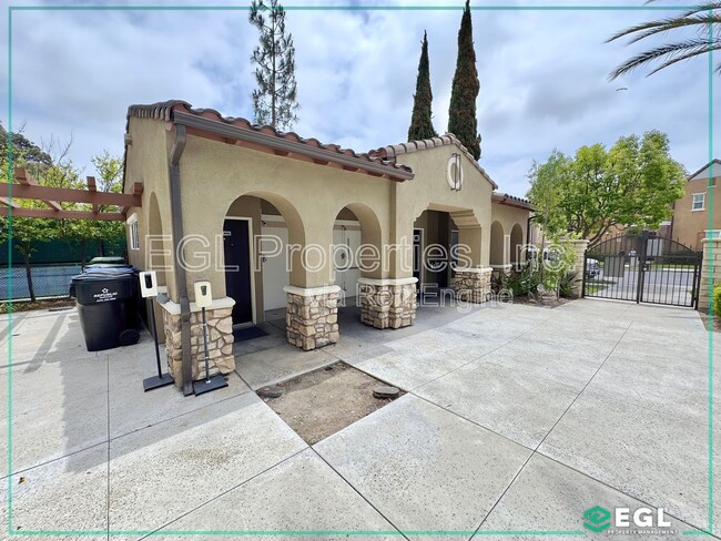 Building Photo - 3603 Medici Ln