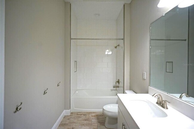 Building Photo - 14257 Swiss Bridge Dr