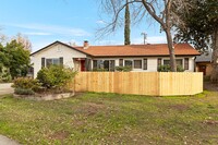 Building Photo - Remodeled  3 Bedroom, 2 Bath Home!