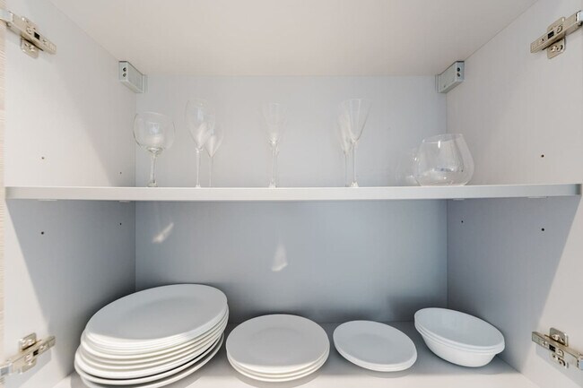 Building Photo - 101 NE 34th St