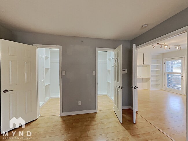 Building Photo - 1563 Mccoy St