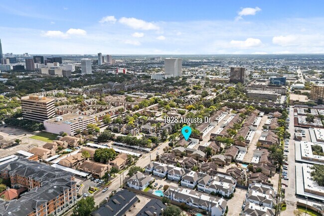 Building Photo - 1928 Augusta Dr