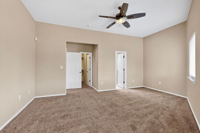 Building Photo - SE Rio Rancho 3 Bedroom  2 bath  2 car garage