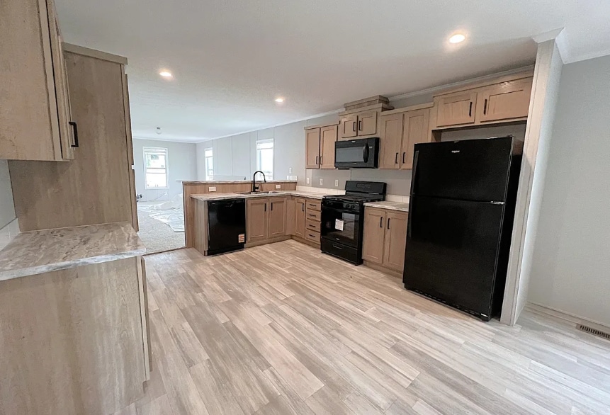 Building Photo - 6588 N Hampshire Dr