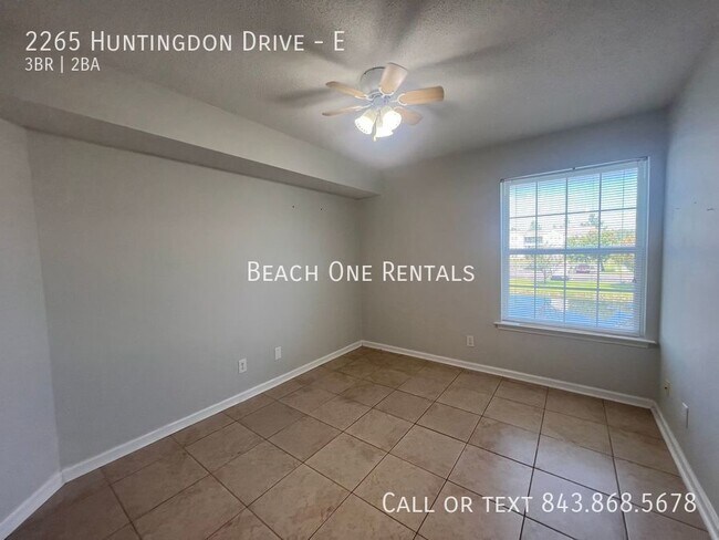 Building Photo - 2265 Huntingdon Dr