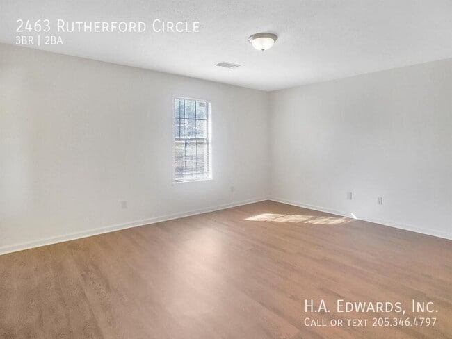 Building Photo - 2463 Rutherford Cir