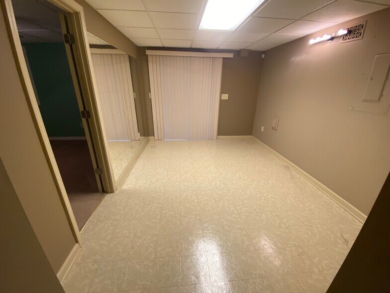 Building Photo - 5100 Forest Mist Dr SE