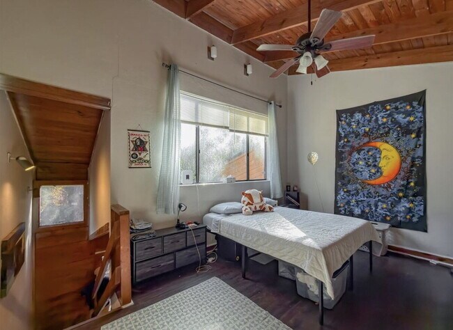 Building Photo - Spacious 1BR Retreat Near FSU & TCC – Vaulted Ceilings, BRAND NEW DECK!