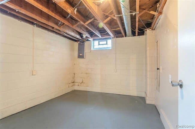 Building Photo - 21135 Virginia Ave