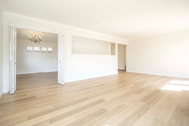 Building Photo - 4Bed/2Bath Home in  Kentfield with stellar...