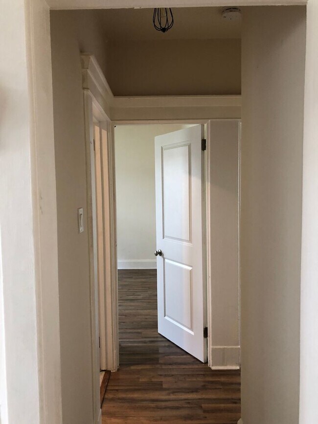 Building Photo - 41LA