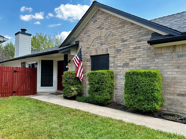 Building Photo - 14231 Anita Marie Ln