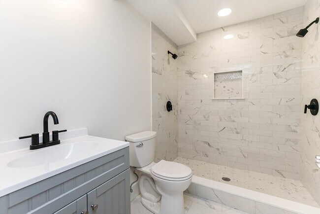 Building Photo - 120 W Seventh St