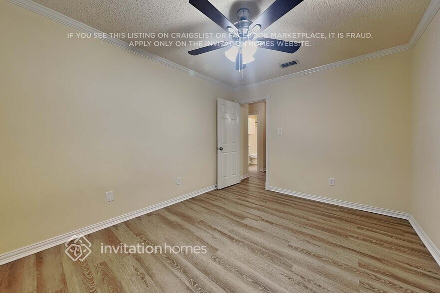 Building Photo - 2075 Paint Pony Ln