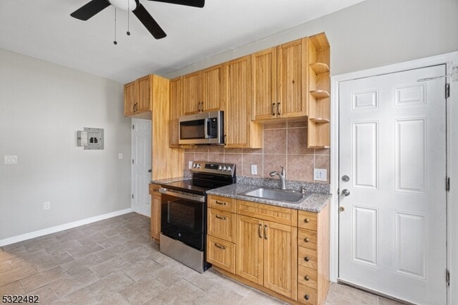 Building Photo - 201-203 Watchung Ave
