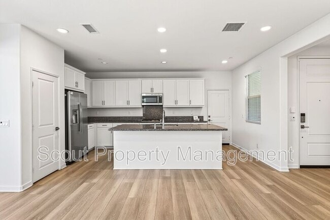 Building Photo - 45079 Via Vela Via