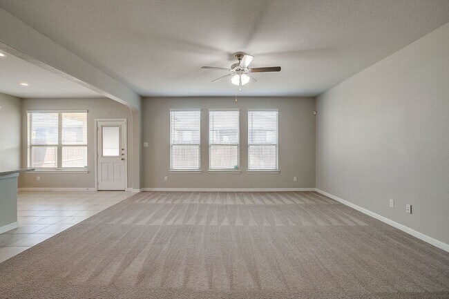 Building Photo - Perfectly located.  3 Bedroom, 2 Bath Home in Twin Mills- Eagle Mountain Saginaw ISD- 76179