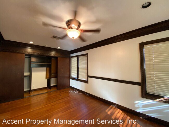 Building Photo - 1915 S Delaware Pl