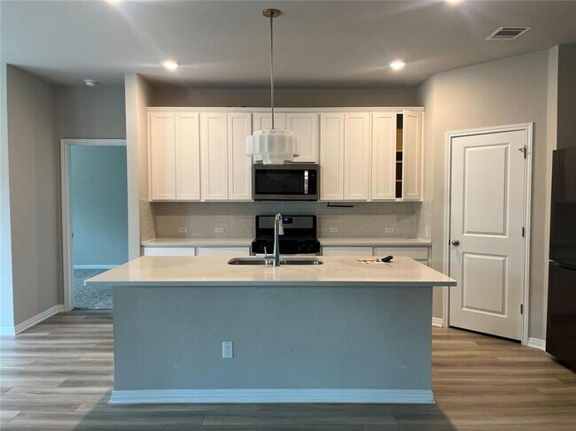 Building Photo - Charming 1-story home in South Austin!