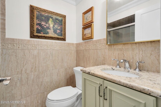 Building Photo - 606 North Blvd