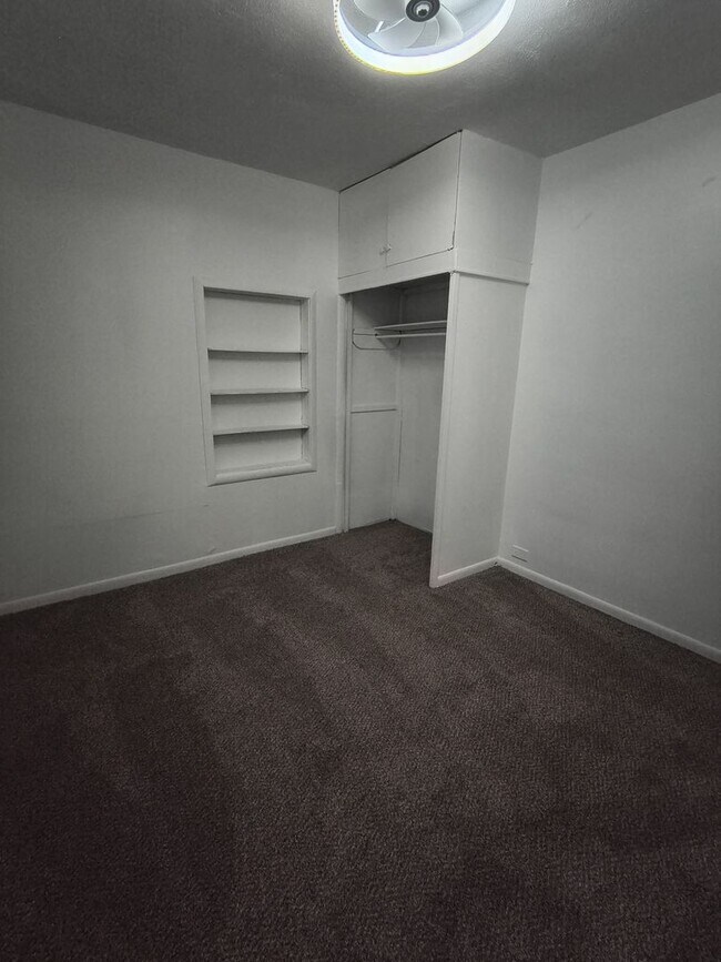 Building Photo - Spacious 3 Bedroom Home in Council Bluffs – Fully Updated!