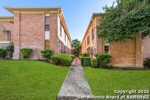 Building Photo - 7815 Broadway St