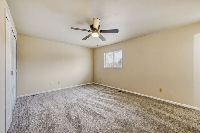 Building Photo - 5355 N Carefree Cir