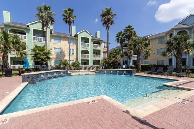 Building Photo - 7000 Seawall Blvd