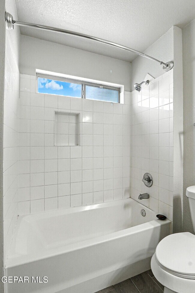 Building Photo - 14407 Misty Point Ct
