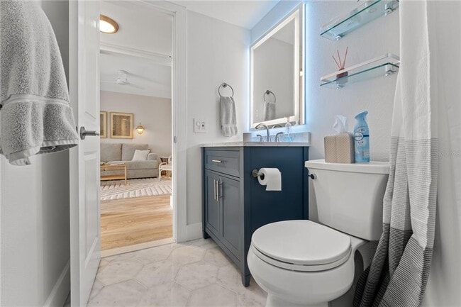 Building Photo - 6287 Bahia Del Mar Cir N