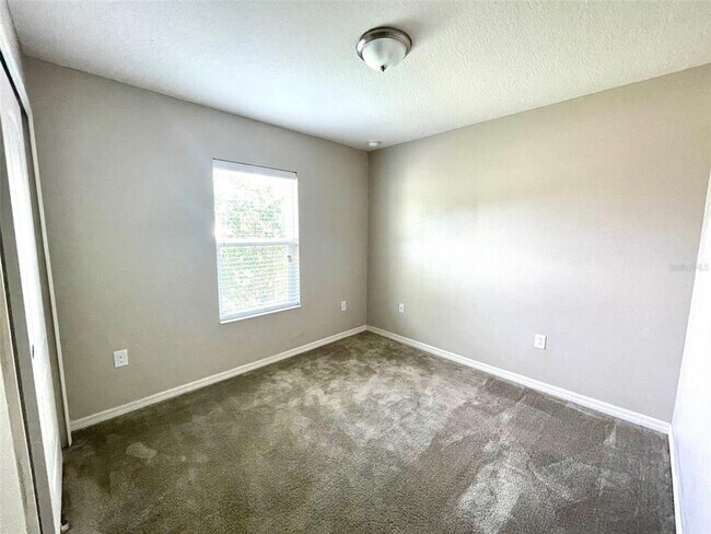 Building Photo - 2847 Mosshire Cir