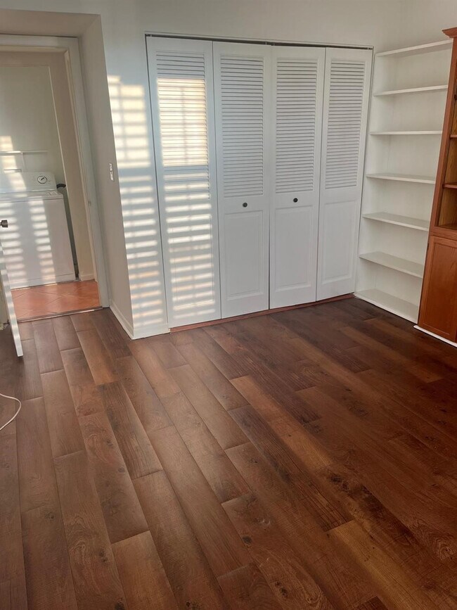 Building Photo - 6301 N University Dr