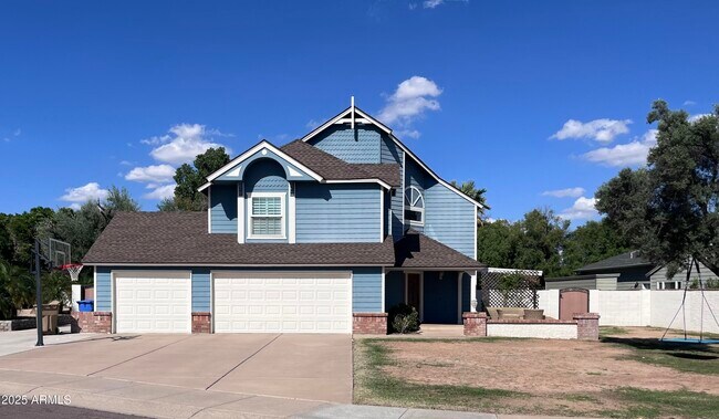 Building Photo - 4924 E Hillery Dr