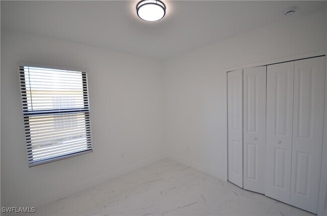 Building Photo - 2132 Barker Blvd