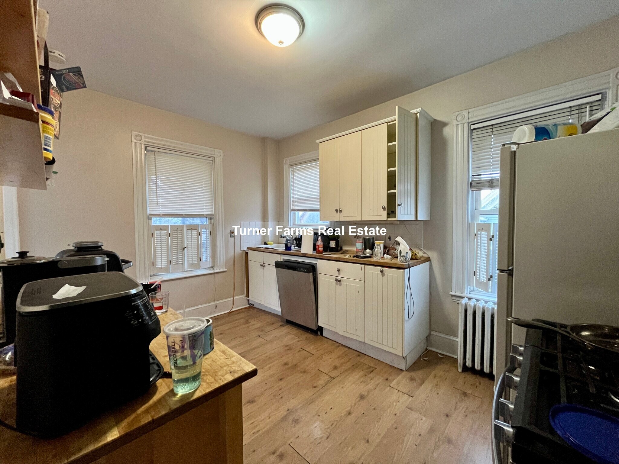 Building Photo - 124 Calumet St