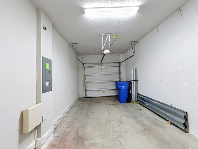 Building Photo - 6008 Grand Sonata Ave