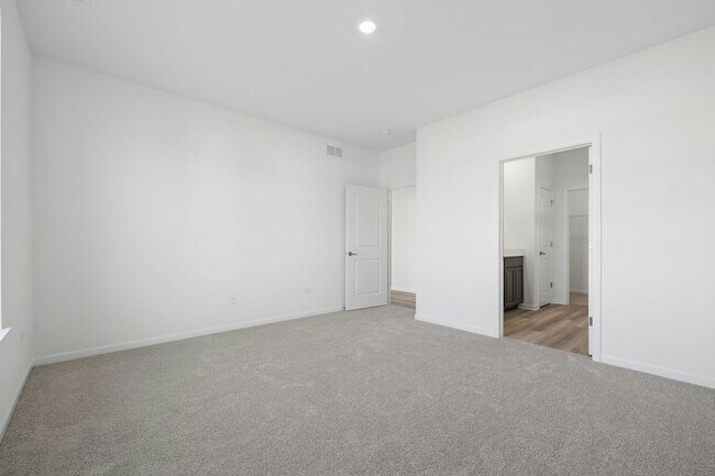 Building Photo - 1325 Fawnlily Cir